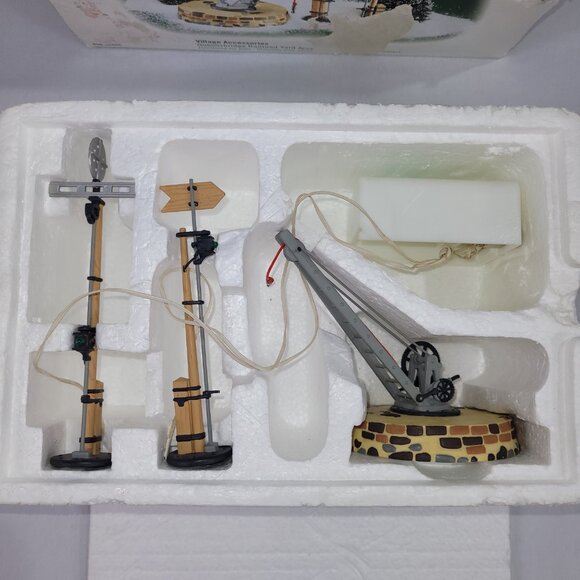 Department 56 Queensbridge Railroad Yard Accessories WORKS - Picture 3 of 3